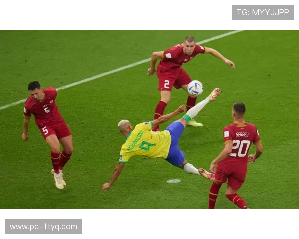 汉堡2-2逼平拜仁一役：保级球队的防守组织艺术